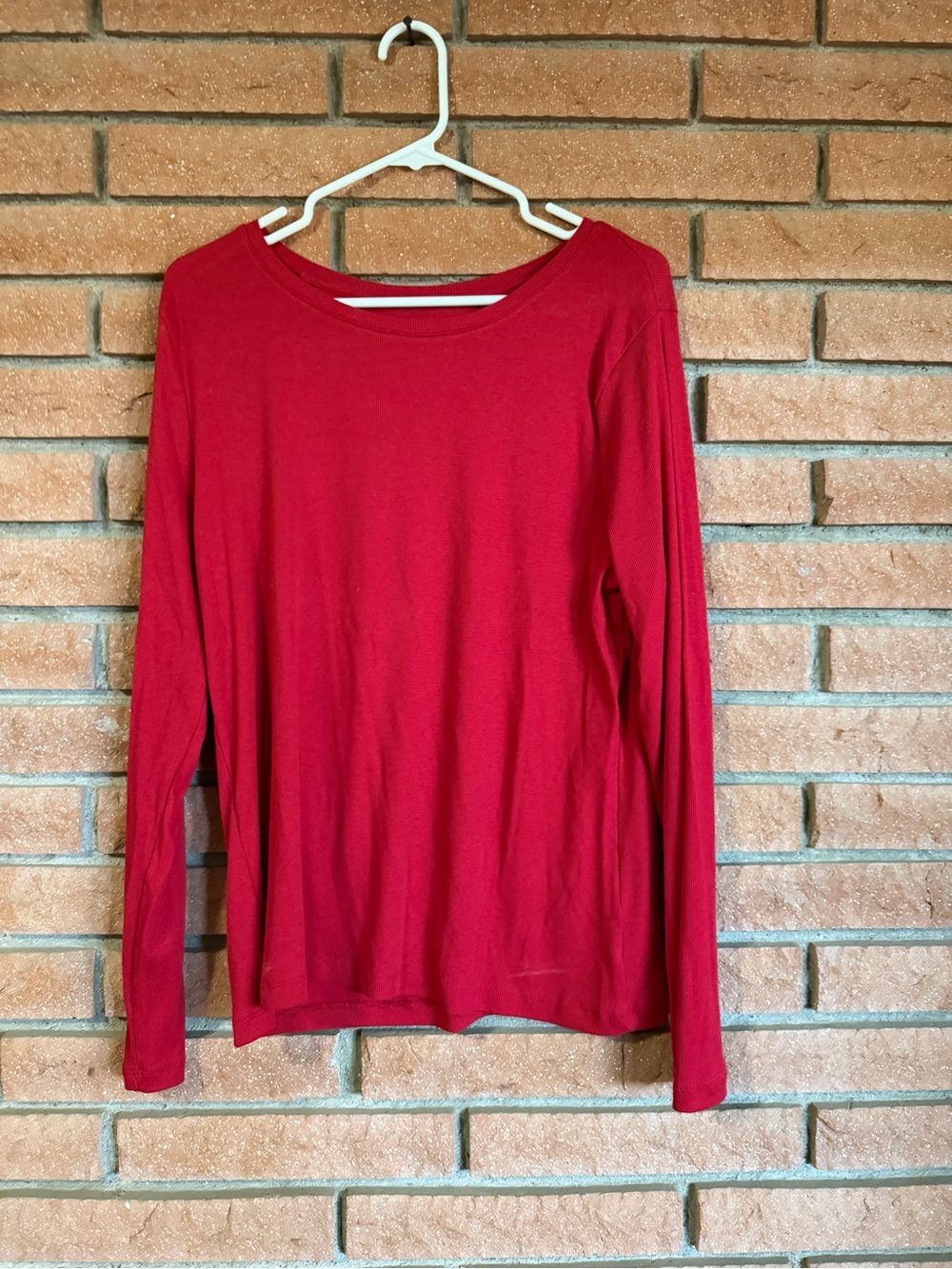 A new day long sleeve- red
